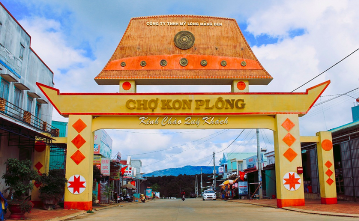 Chợ Măng Đen